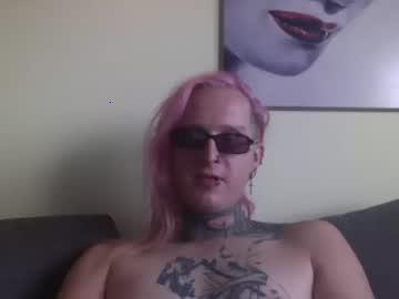 bl000dhat chaturbate