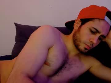 hung_dude_19 chaturbate