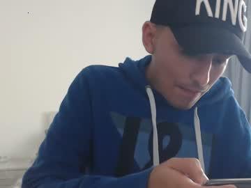 hungwildromanianboy chaturbate