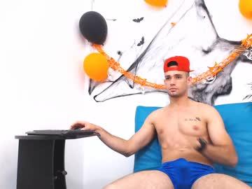 mathius_daniels chaturbate