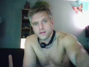 niko8319 chaturbate