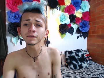 smallgiant_23 chaturbate