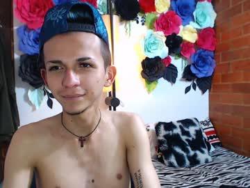 smallgiant_23 chaturbate