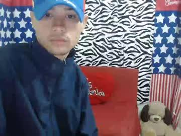 two_hot_guysx chaturbate