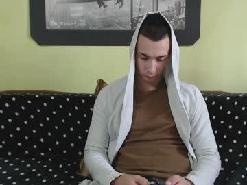 uglyandrew chaturbate